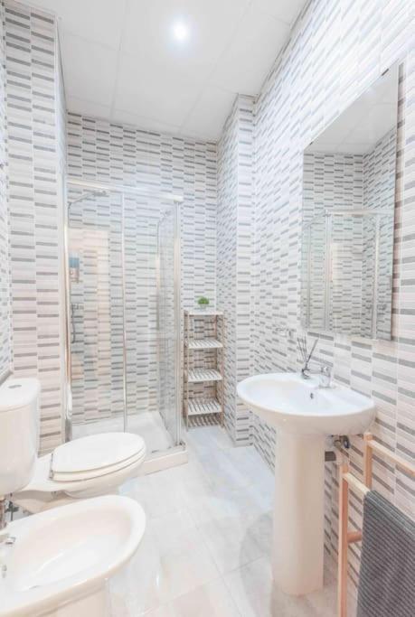 Relaxing Apartment With Parking In The Center By Rems Μάλαγα Εξωτερικό φωτογραφία